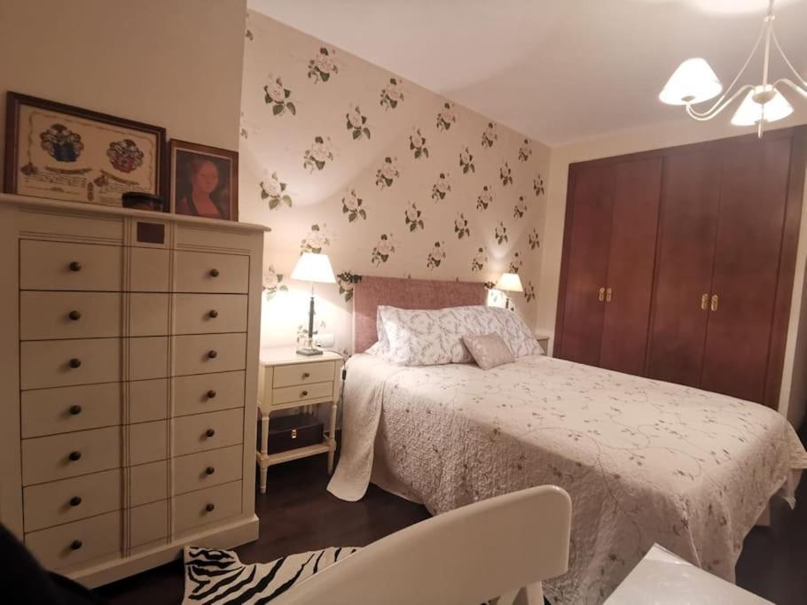 Estancia Con Jardin Entre Golf Y Monte - Cerca Logrono Sojuela Zewnętrze zdjęcie