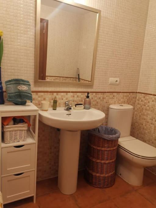 Estancia Con Jardin Entre Golf Y Monte - Cerca Logrono Sojuela Zewnętrze zdjęcie