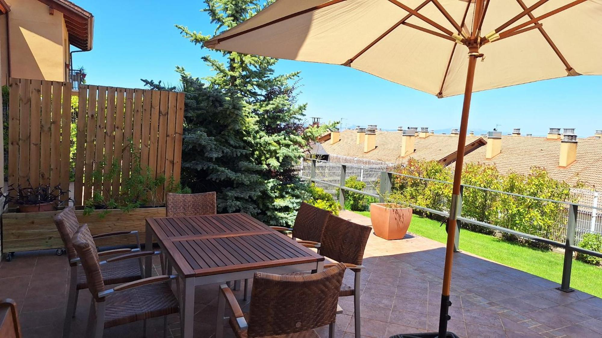 Estancia Con Jardin Entre Golf Y Monte - Cerca Logrono Sojuela Zewnętrze zdjęcie